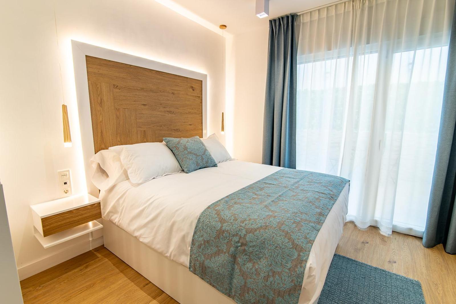 Mq Suites Veronica Valdepenas Bagian luar foto